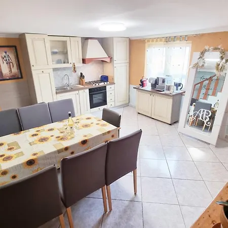 Bellavista - Jacuzzi - Sauna - Pool - Max 14 Persone