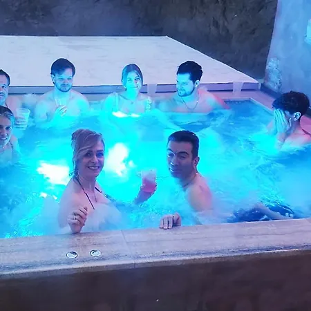 Bellavista - Jacuzzi - Sauna - Pool - Max 14 Persone * Castilenti